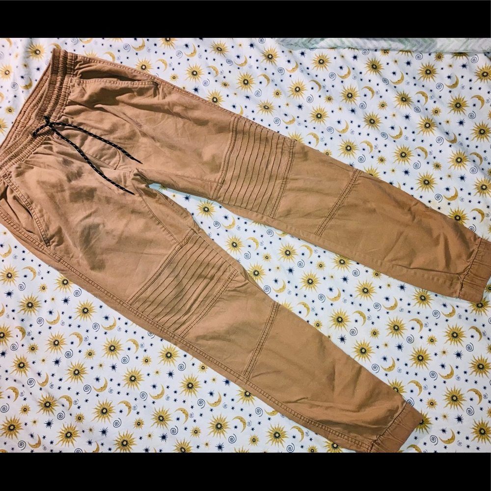 Men’s size Small, 28-30, George Khaki Joggers